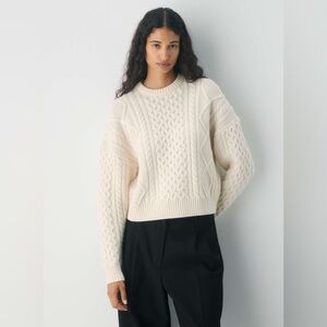 #171 BRANDY MELVILLE OS KNIT SWEATER P 21.5” L 26”